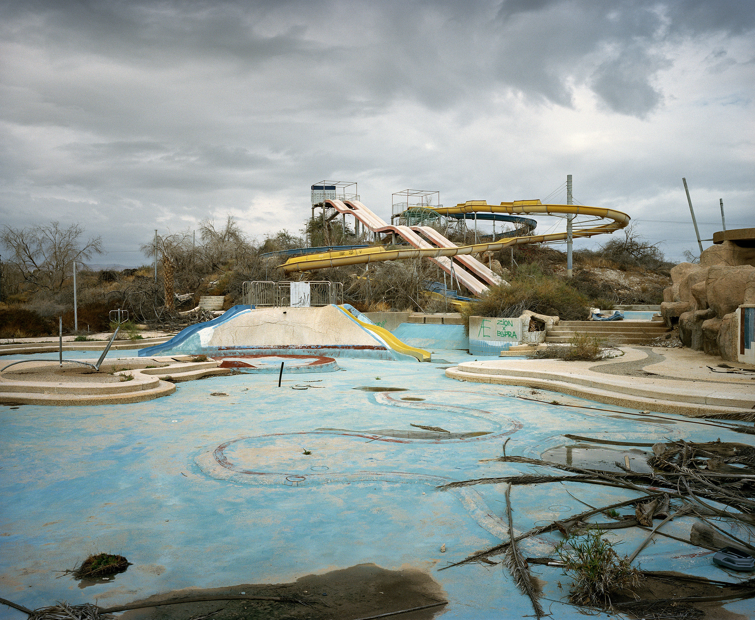 parco acquatico fatiscente