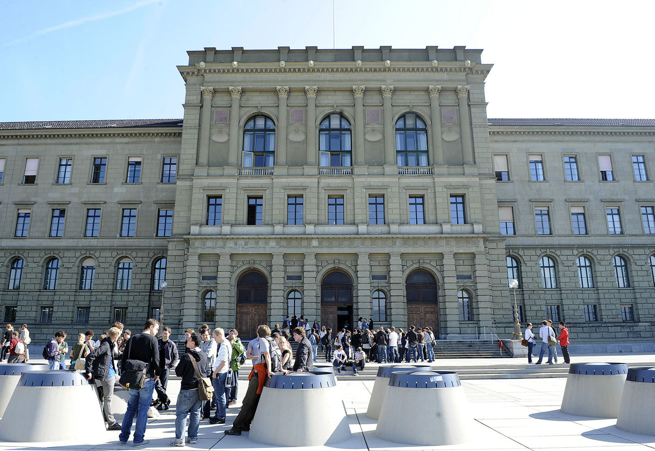 El edificio de la Escuela Politécnica Federal de Zúrich