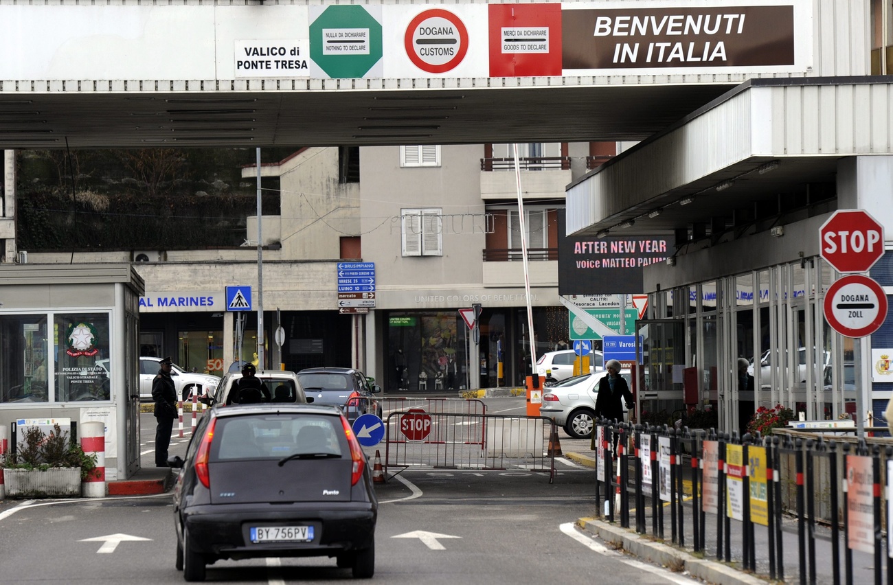 Il valico doganale di Ponte Tresa