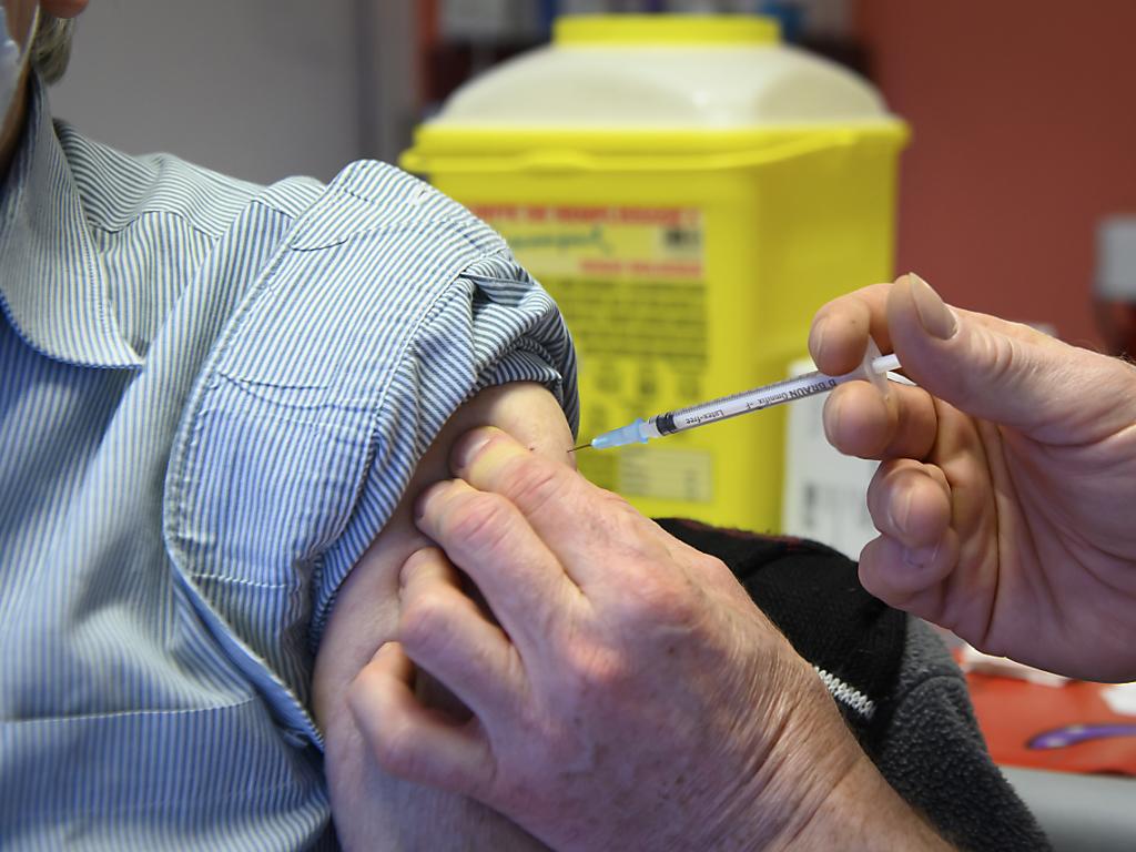 瑞士国家人类医学伦理道德委员会(NEK)劝阻实施强制性疫苗接种政策。