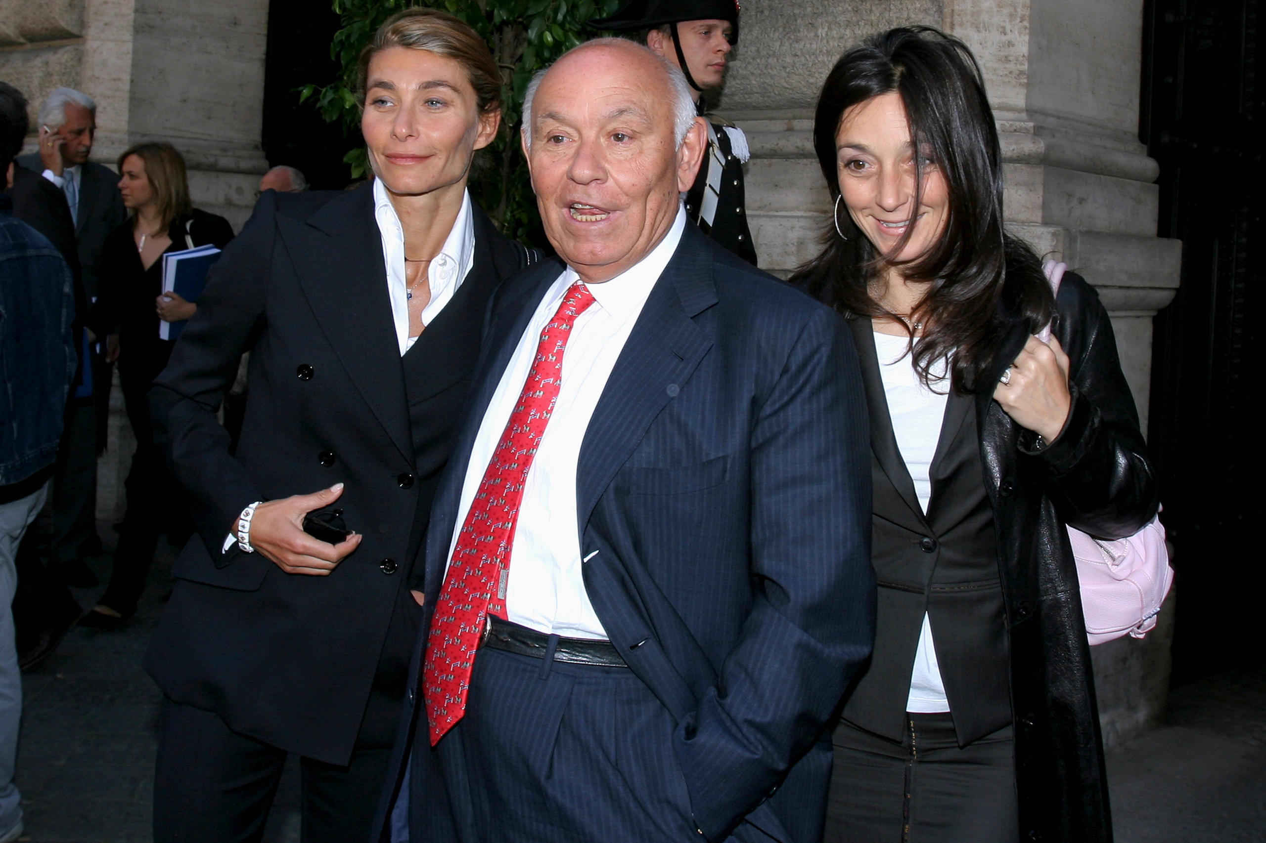 salvatore ligresti assieme a due figlie