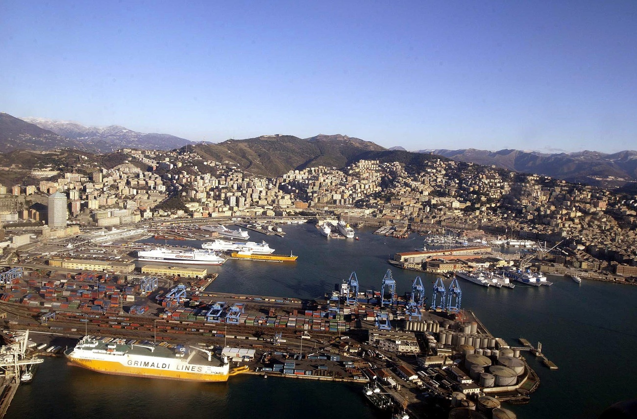 Il porto di Genova