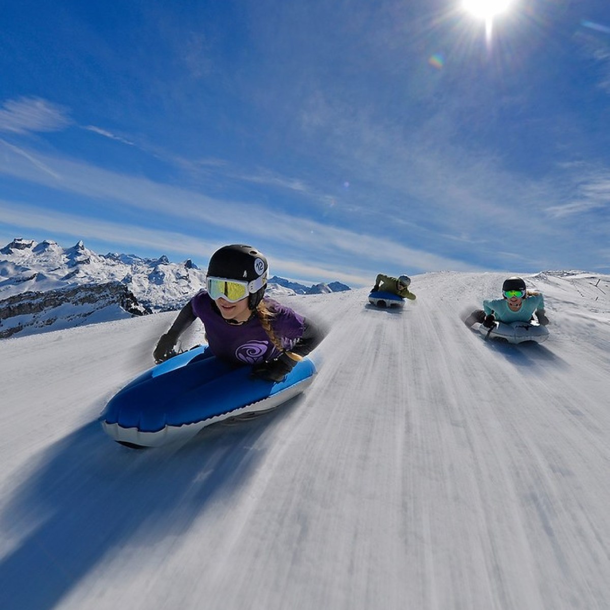 開発から20年 スイス発の雪上ボディーボード、バックカントリーと国外 