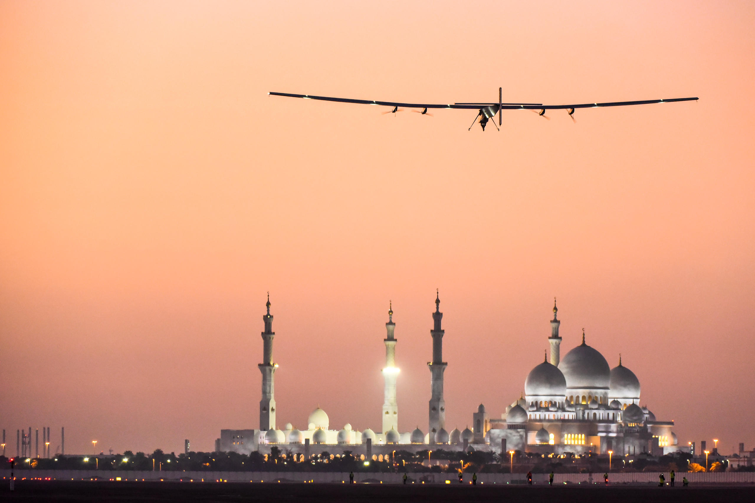 Solar Impulse above Abu Dhabi