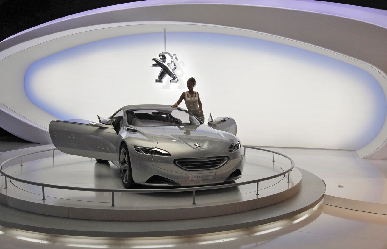 Una Peugeot in mostra al Salone dell automobile di Ginevra