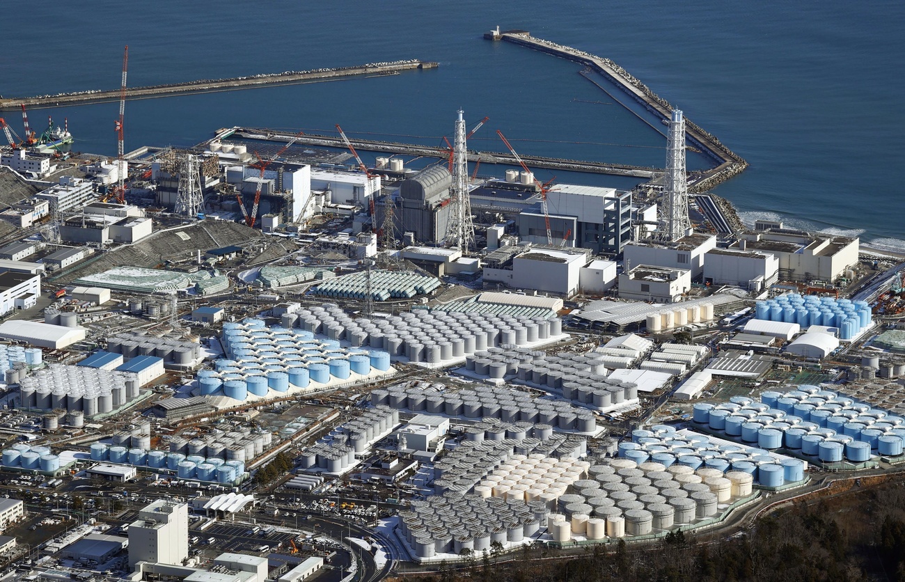 vista dall alto della centrale di fukushima