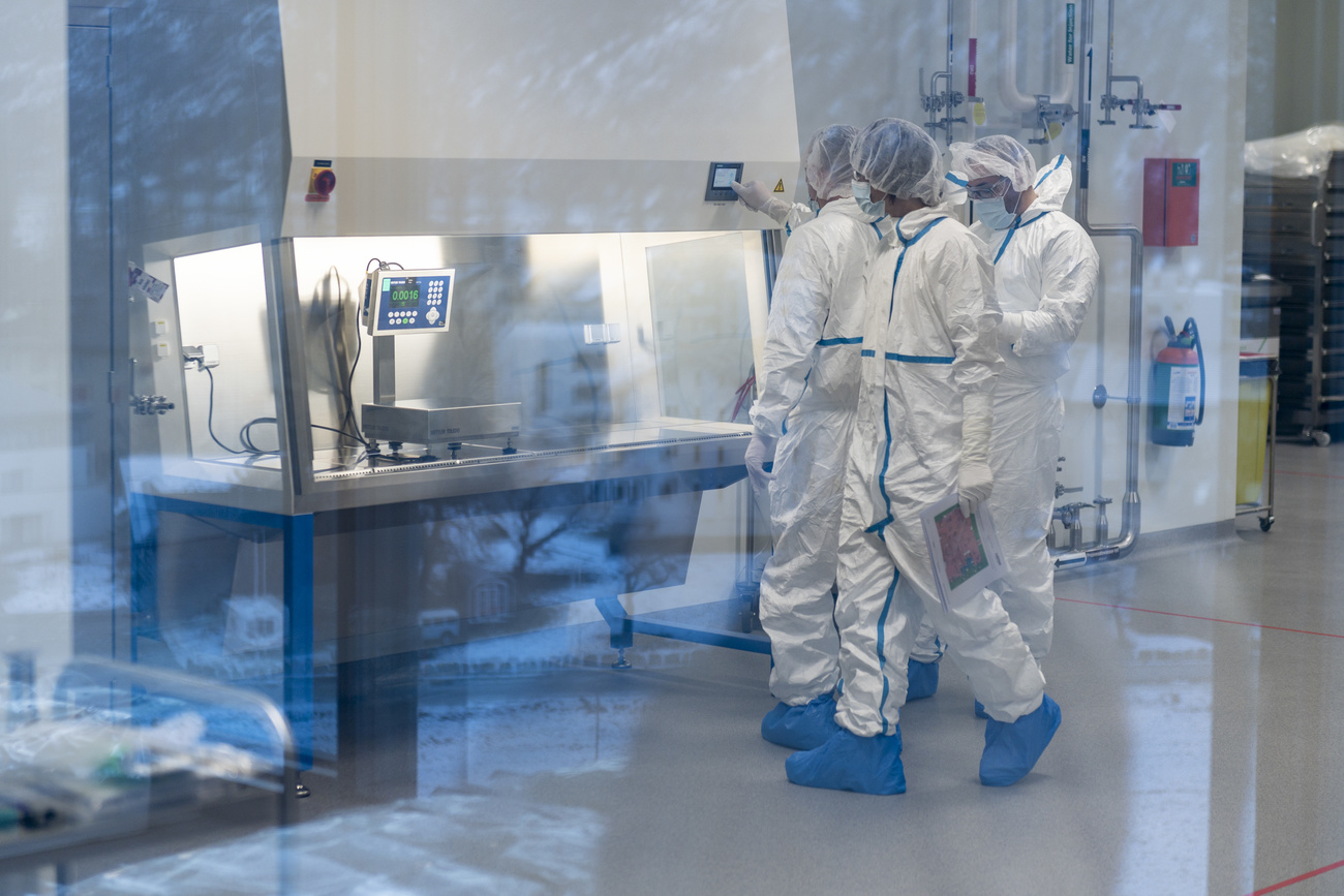 Workers at Lonza in Visp