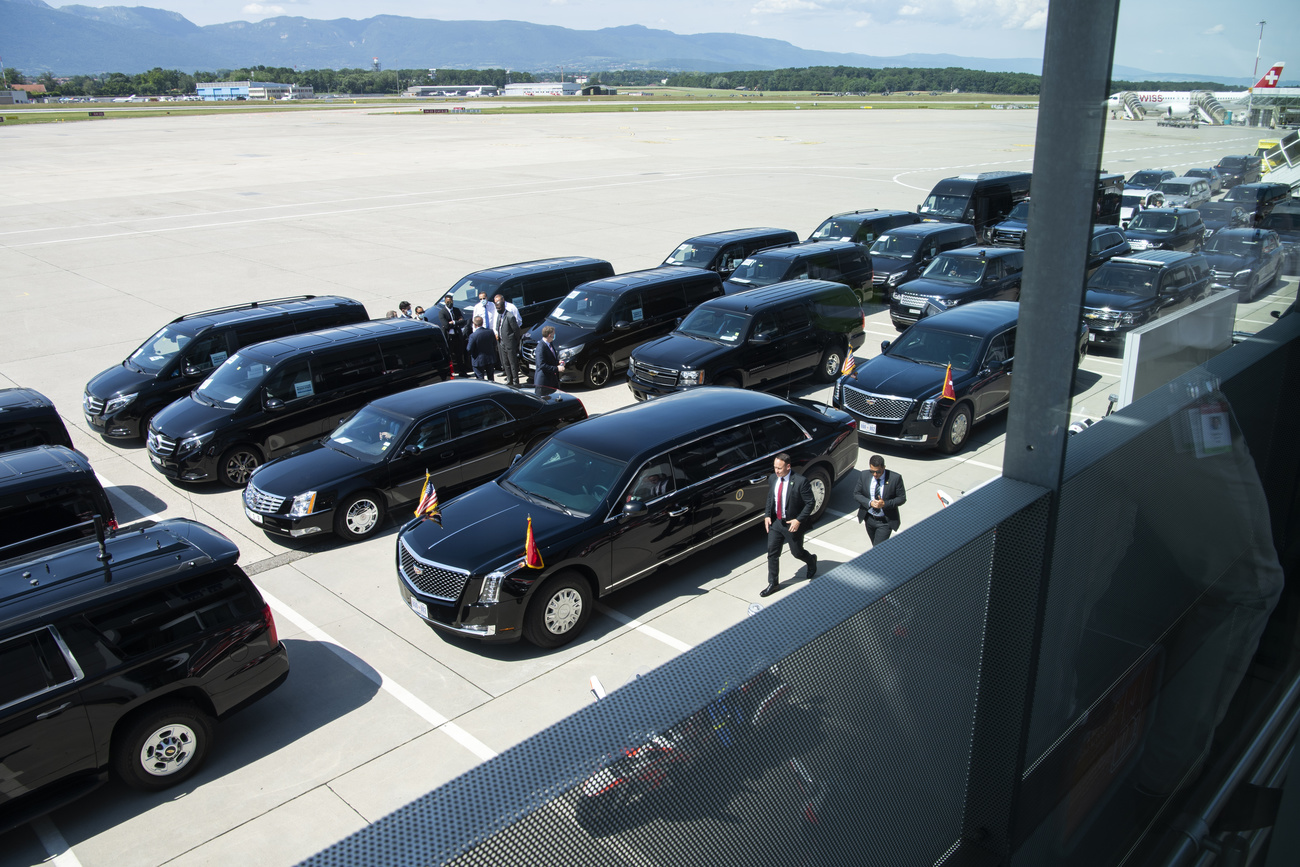 Autokorso für Staatsoberhäupter am Flughafen Genf