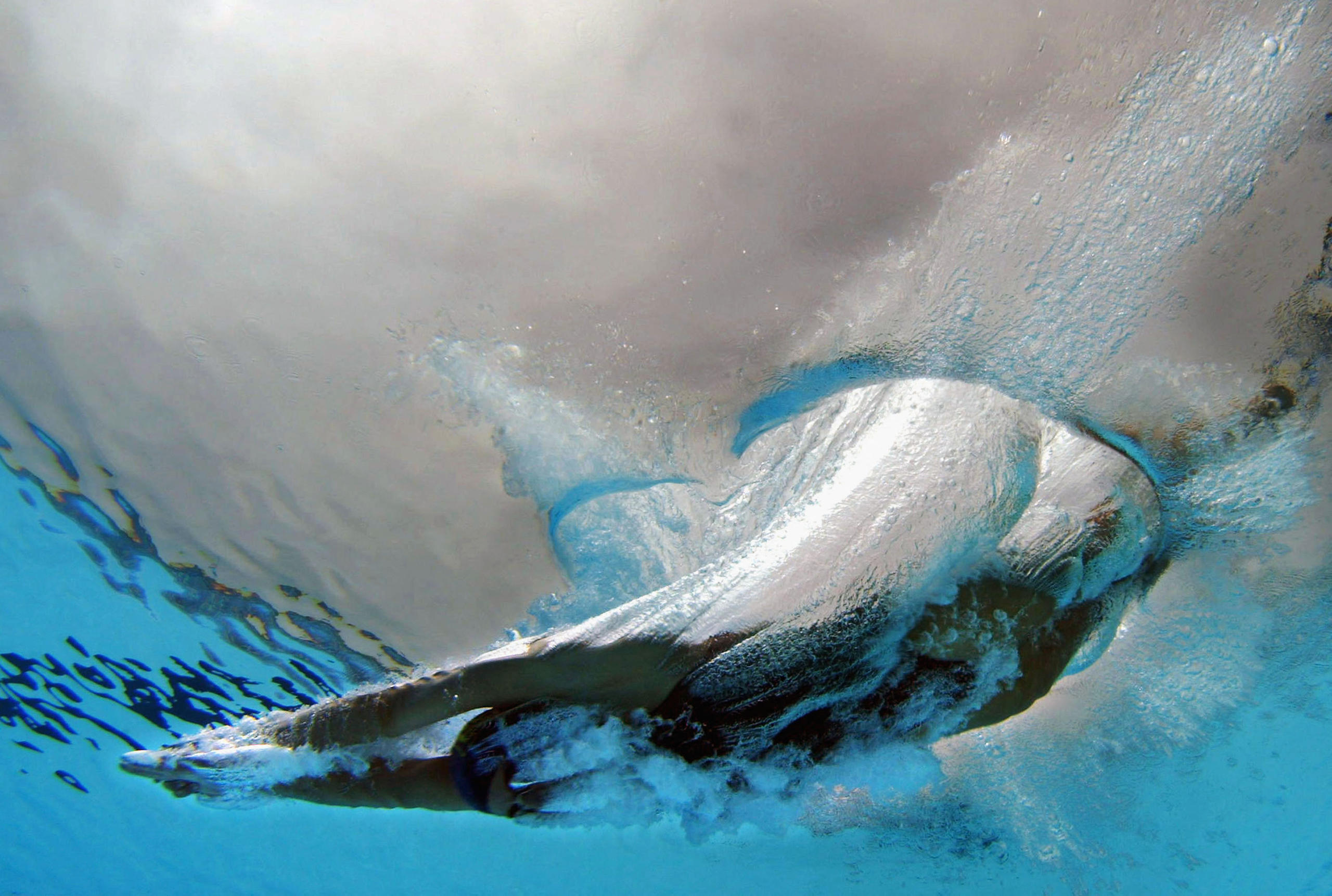 Nageuse sous l eau.