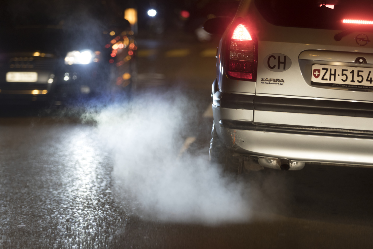 auto e gas di scarico