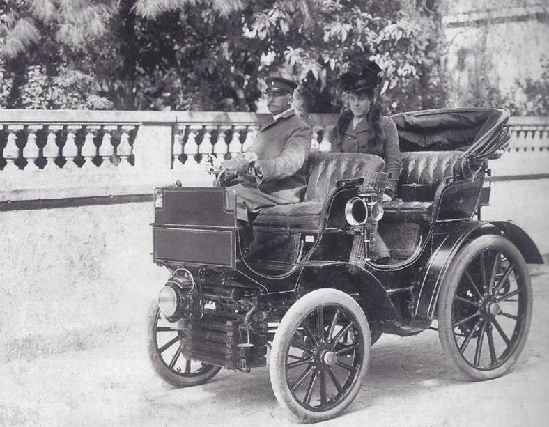 19世纪末，海伦和赫尔曼·德·普塔莱在戛纳。