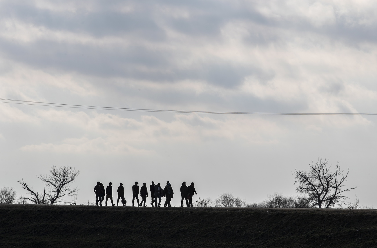 Migranti in cammino verso l Europa centrale.