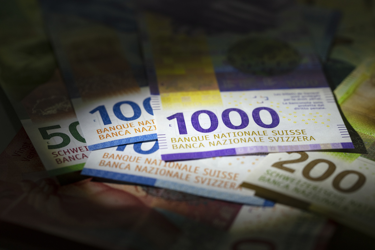 biglietti di vario taglio di franchi svizzeri