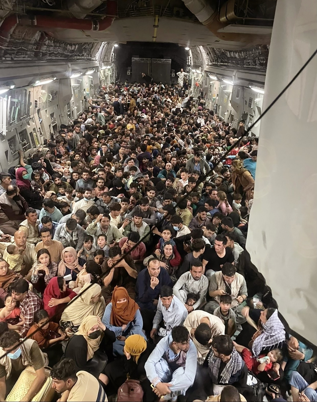 L aereo partito da Kabul.