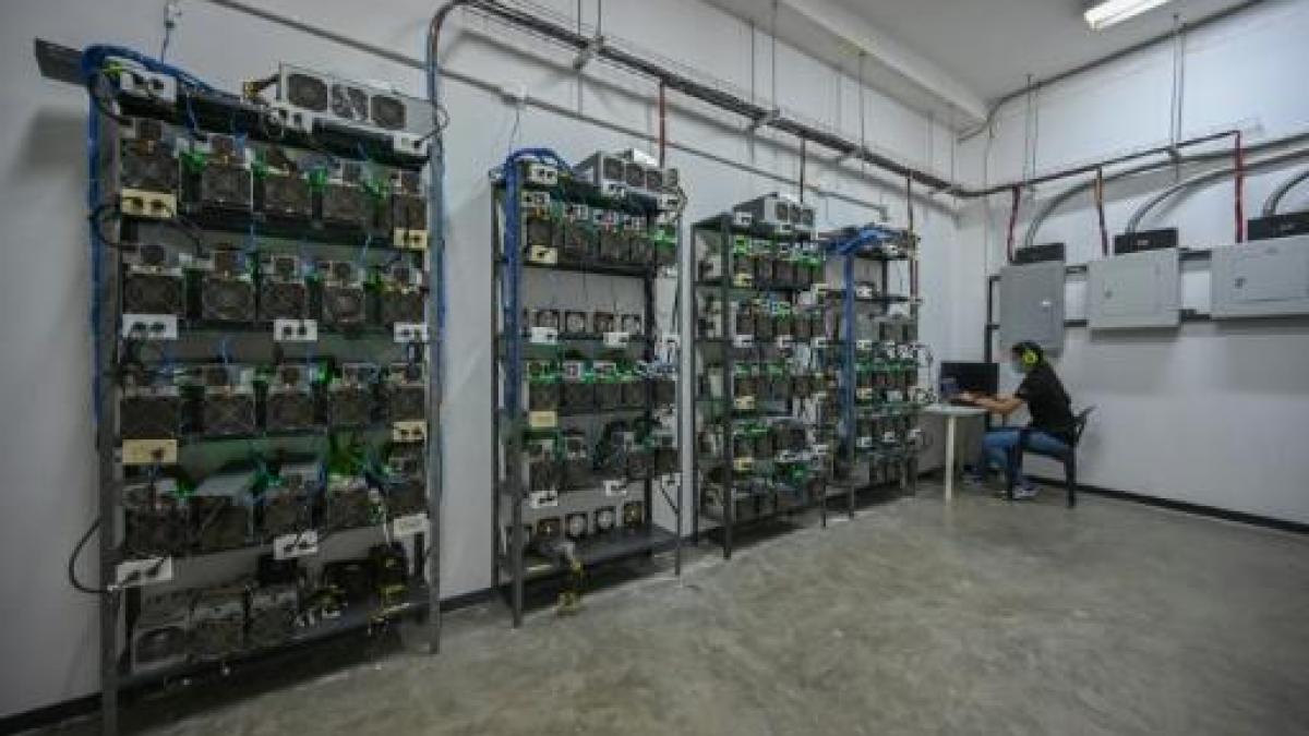 Energía barata se convierte en criptomonedas en Venezuela - SWI swissinfo.ch