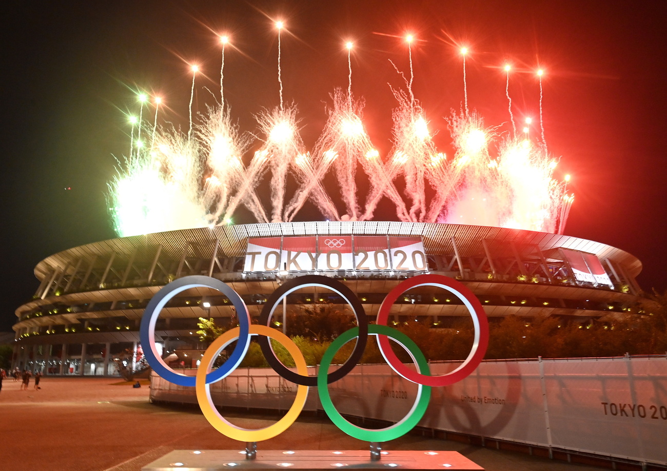 東京五輪の閉幕式で打ち上がった花火