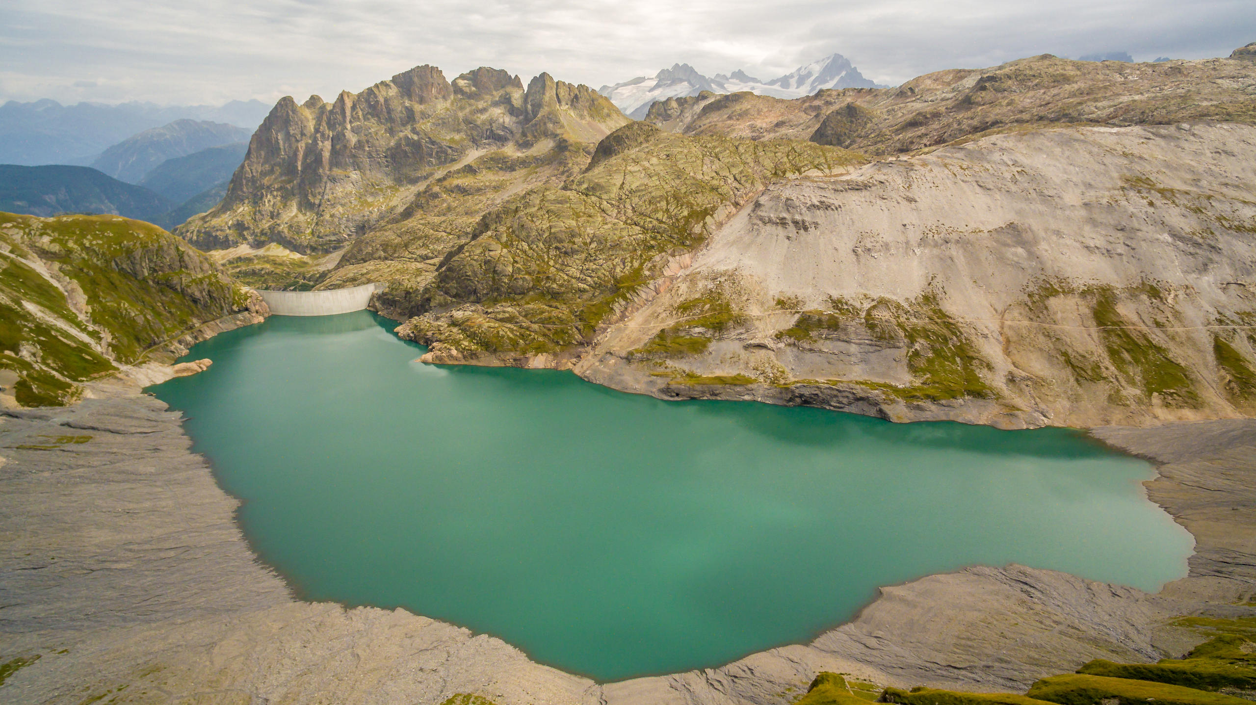 lago artificiale