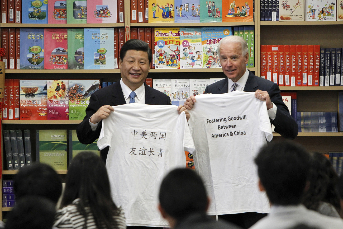 Xi e Biden nel 2012 quando erano entrambi vice presidenti.