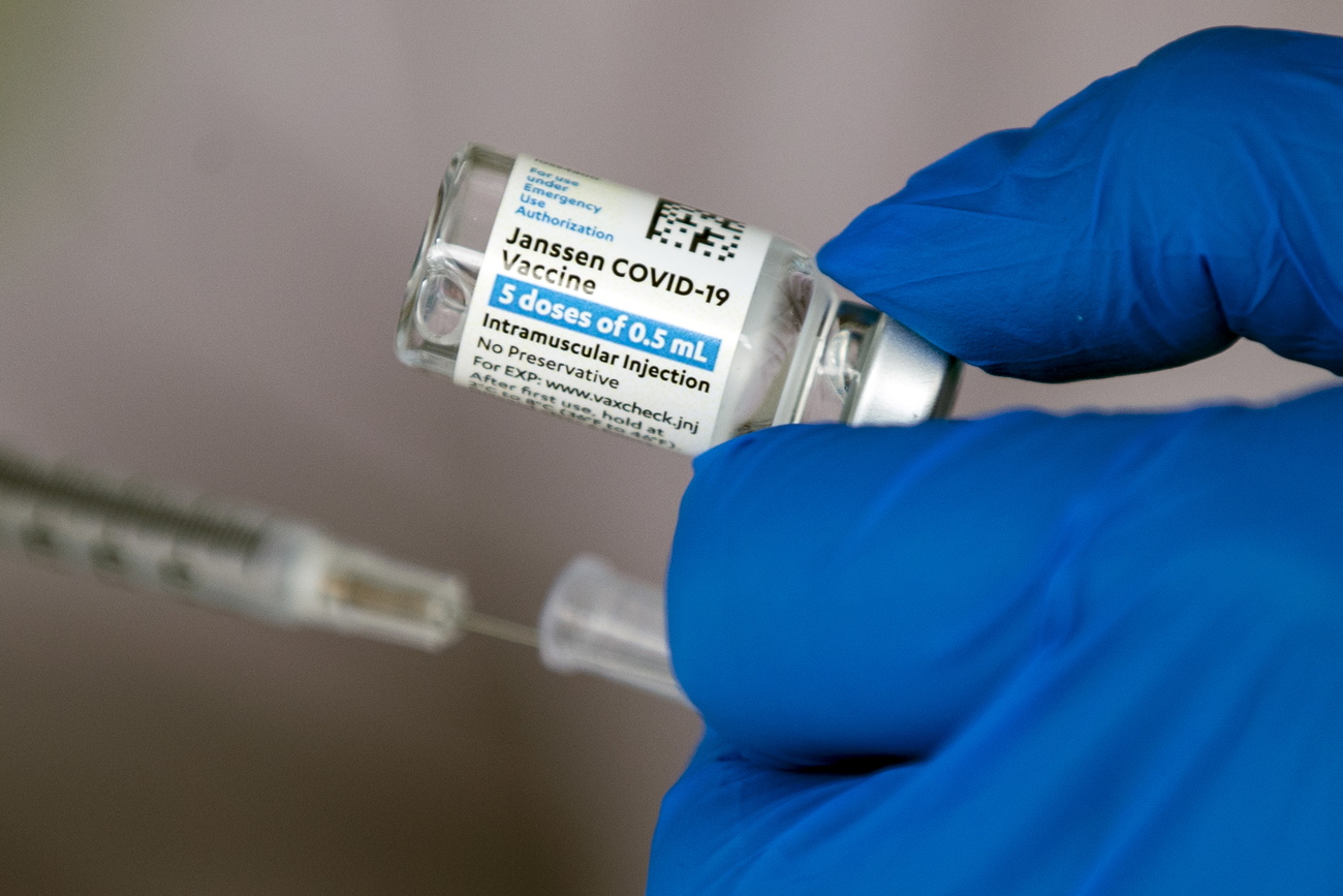 Una dose del vaccino prodotto dall americana Janssen.