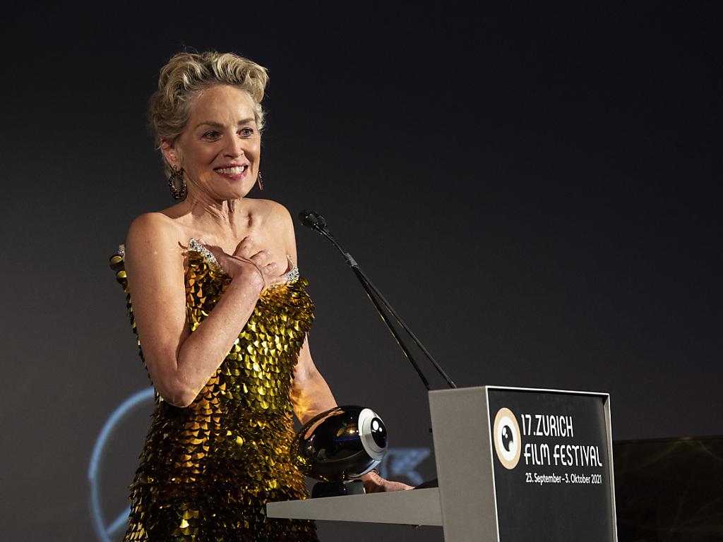 Porno yuzida farting