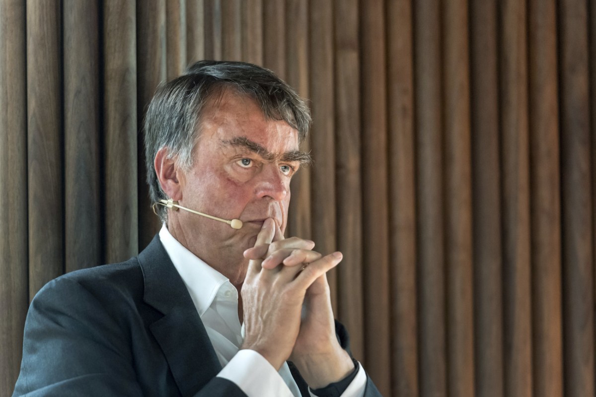 Roche heirs bid goodbye to ‘unsustainable’ philanthropy - SWI swissinfo.ch