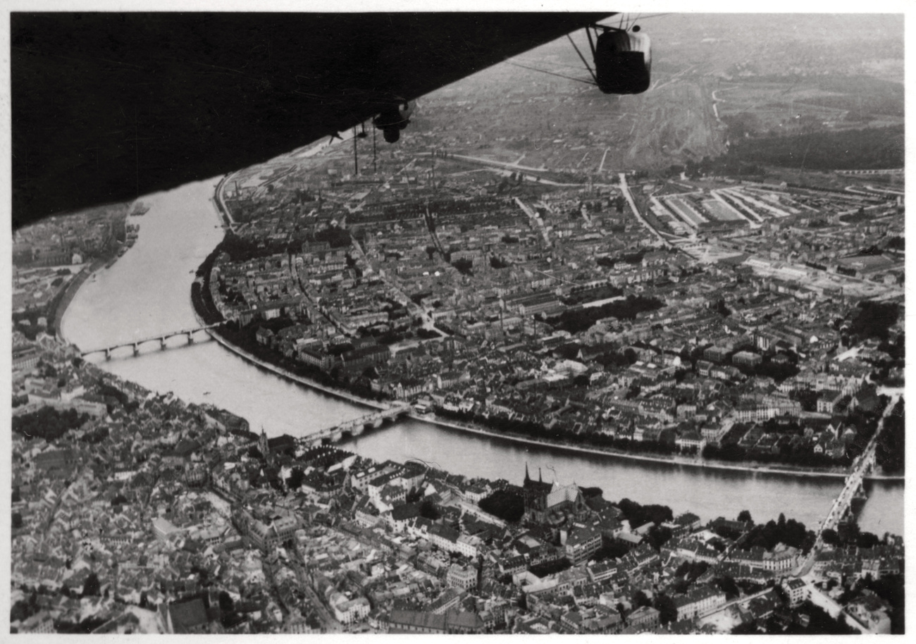 Dirigible sobrevuela Basilea