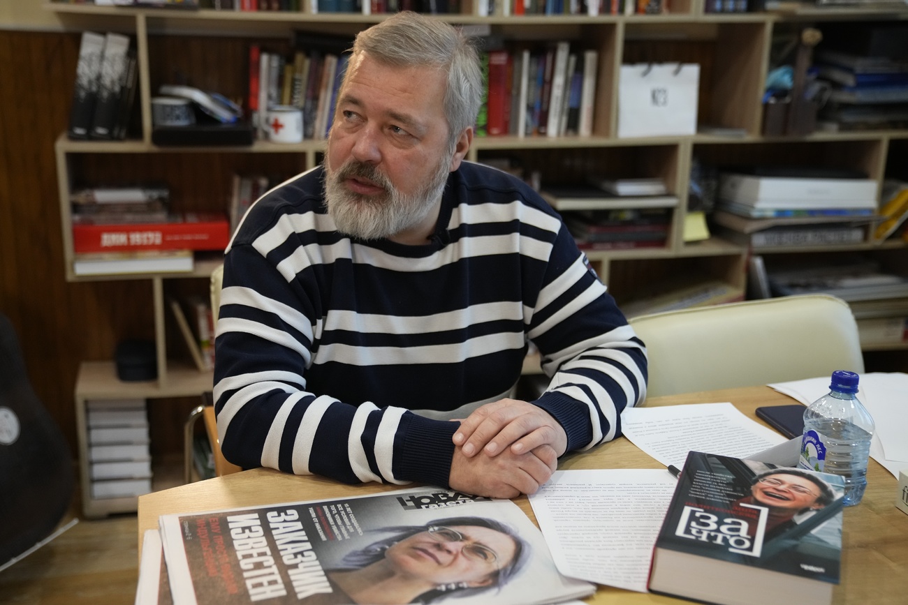 Primo piano del giornalista Dmitry Muratov.