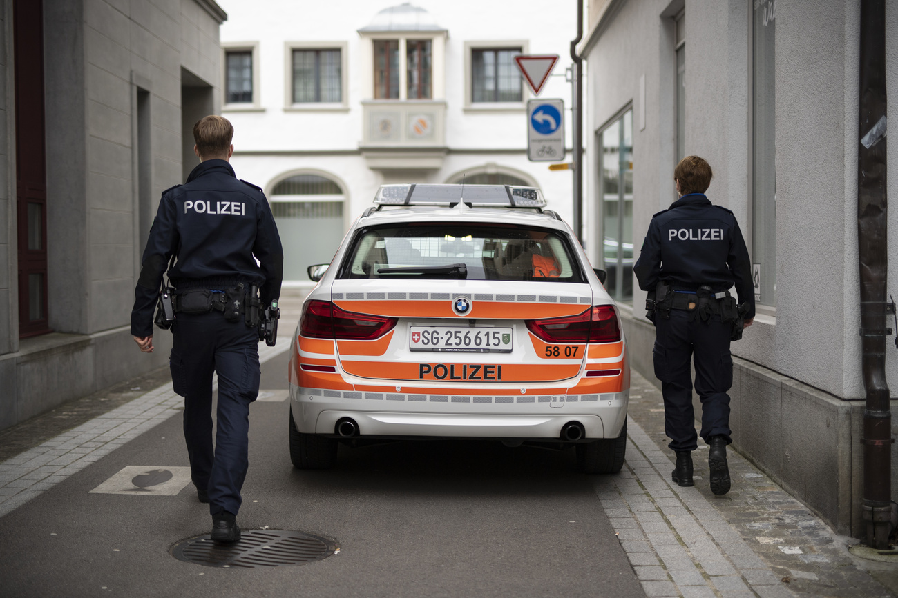 Agenti della polizia di San Gallo.