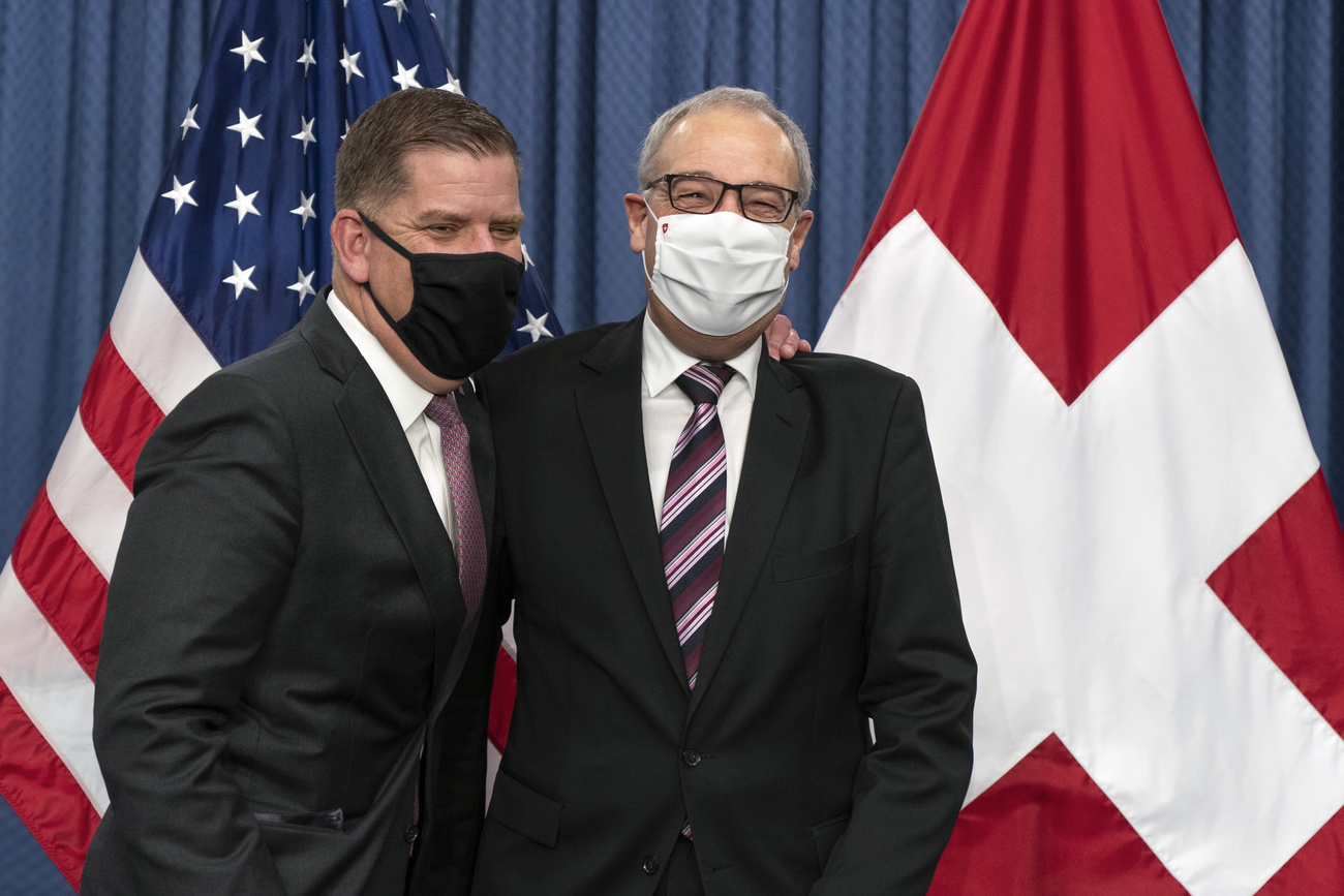 US Labor Secretary Marty Walsh (left) and Swiss President Guy Parmelin in Washington on November 18, 2021.