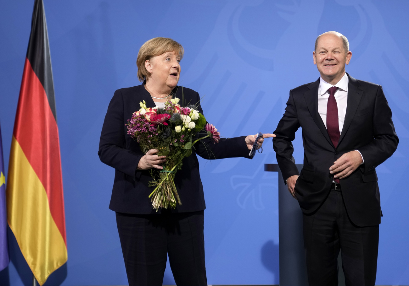 Olaf Scholz e angela merkel