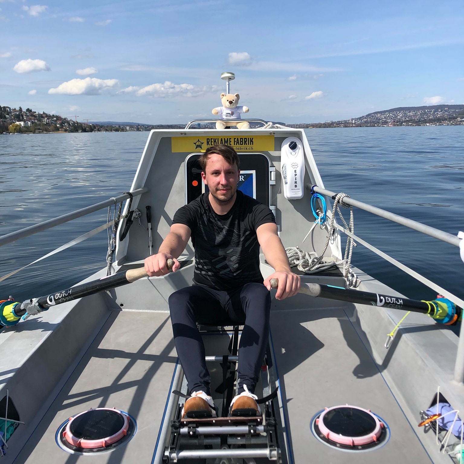 Sandro Detig in his rowing boat.