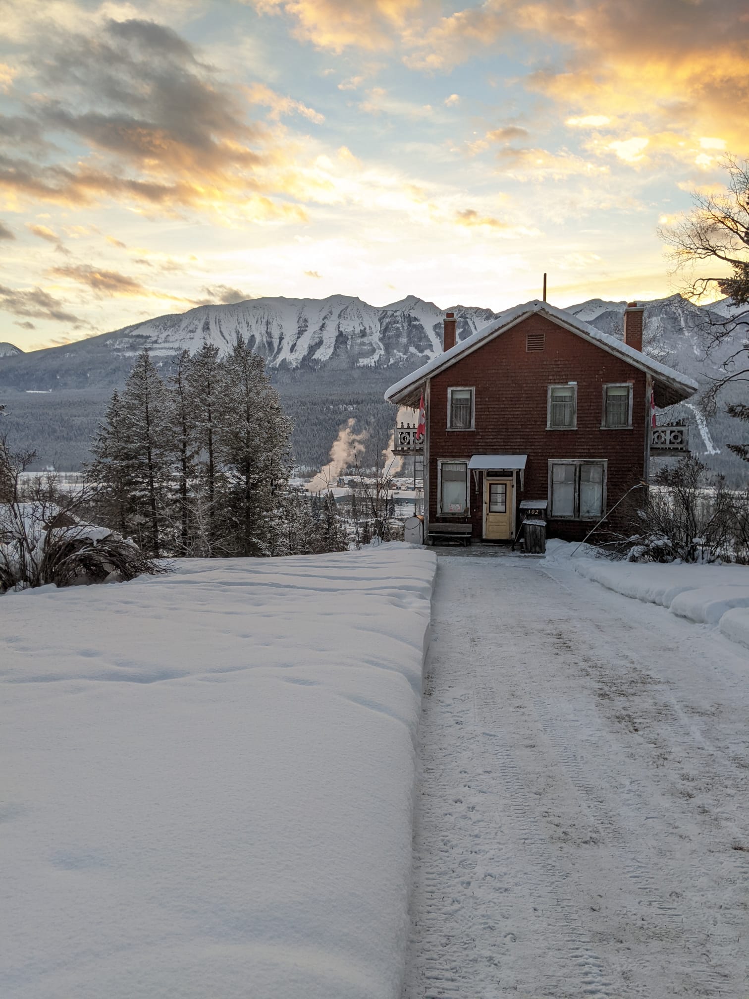 Chalet dans la neige