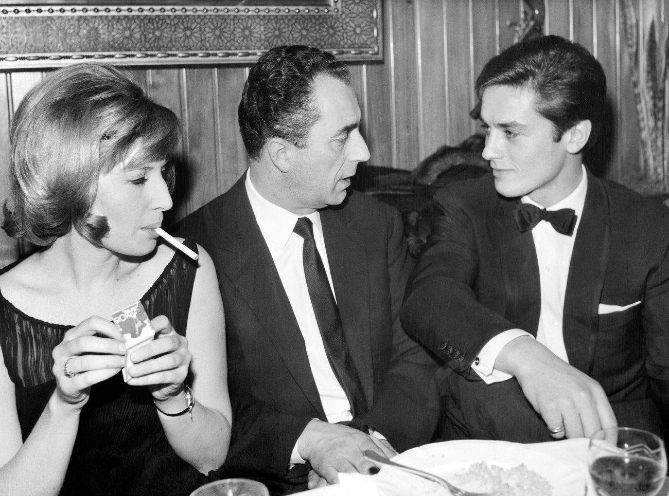 Vitti con Michelangelo Antonioni e Alain Delon.