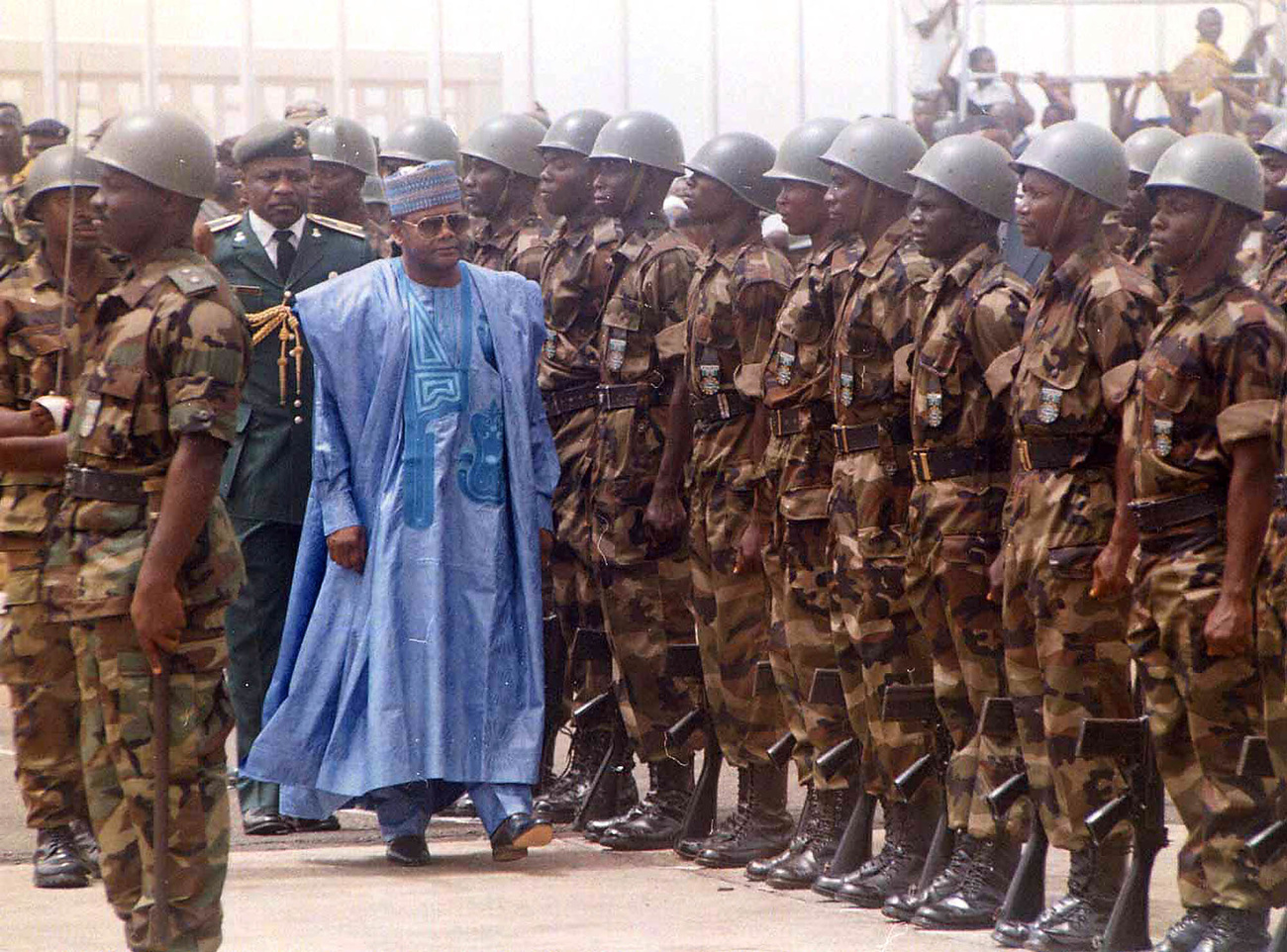 Sani Abacha en Sierra Leona, 1998