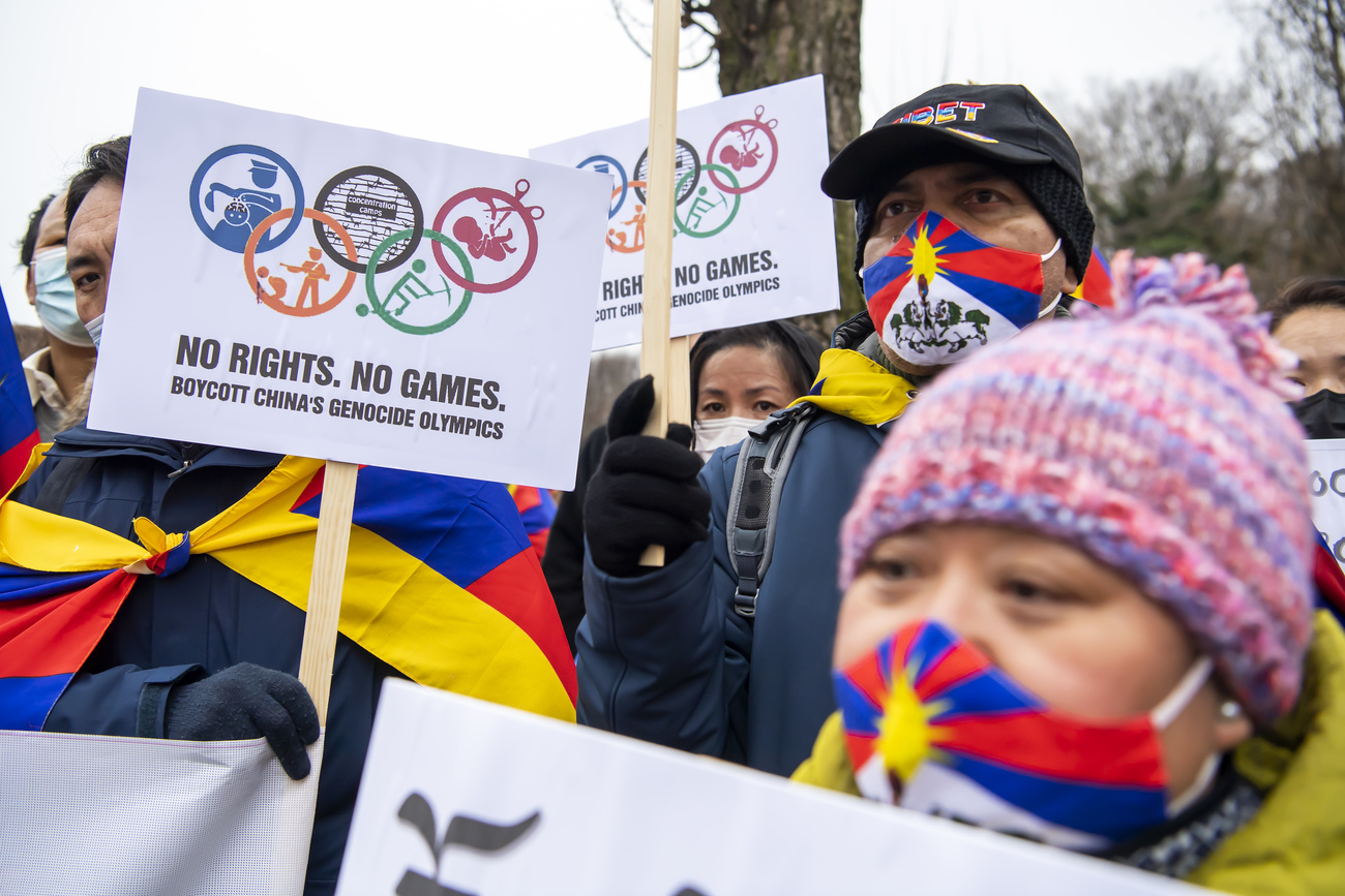 militants pro Tibet devant le CIO à Lausanne