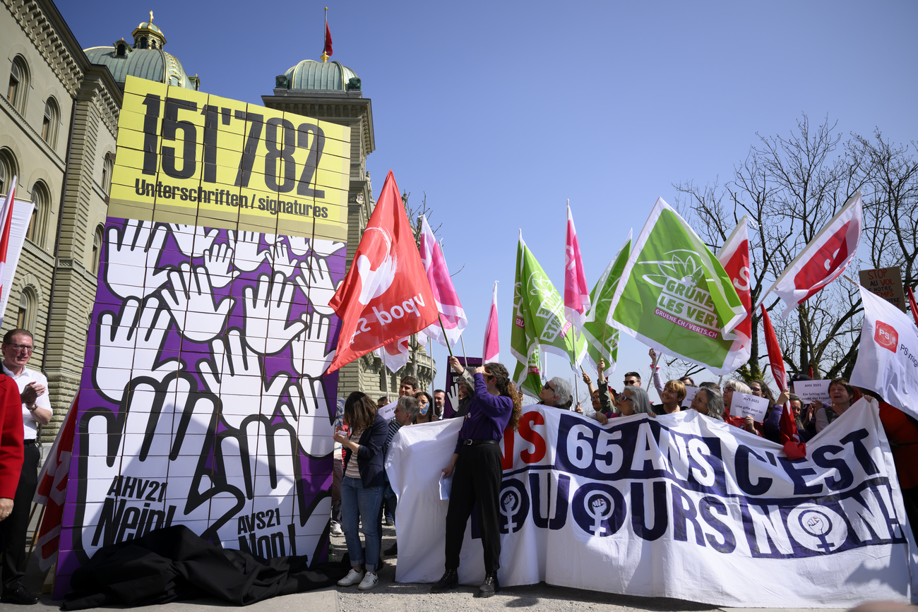 La consegna delle 150 000 firme contro la riforma delle pensioni.