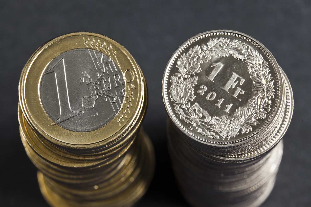 franc suisse et euro côte à côte