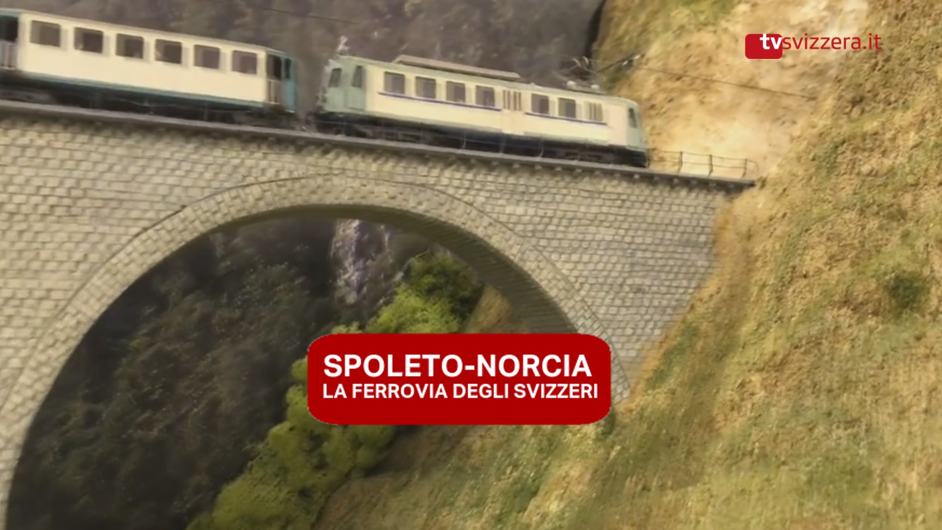 Il treno di allora tra Spoleto e Norcia.