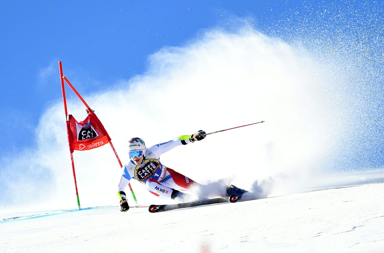 Marco Odermatt in azione