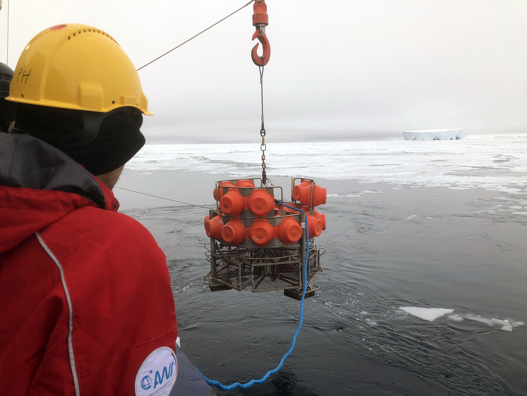 Deploying the lander
