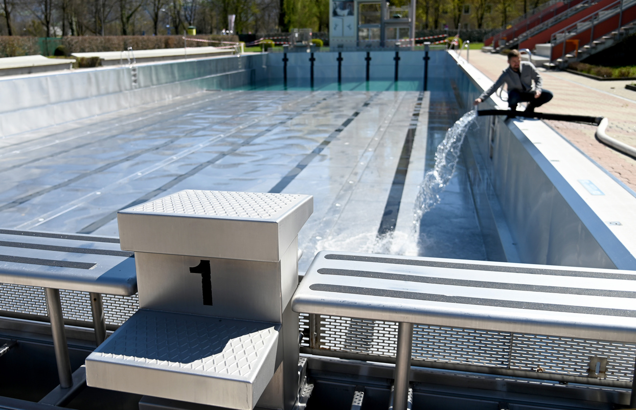 Freibad wird gefüllt