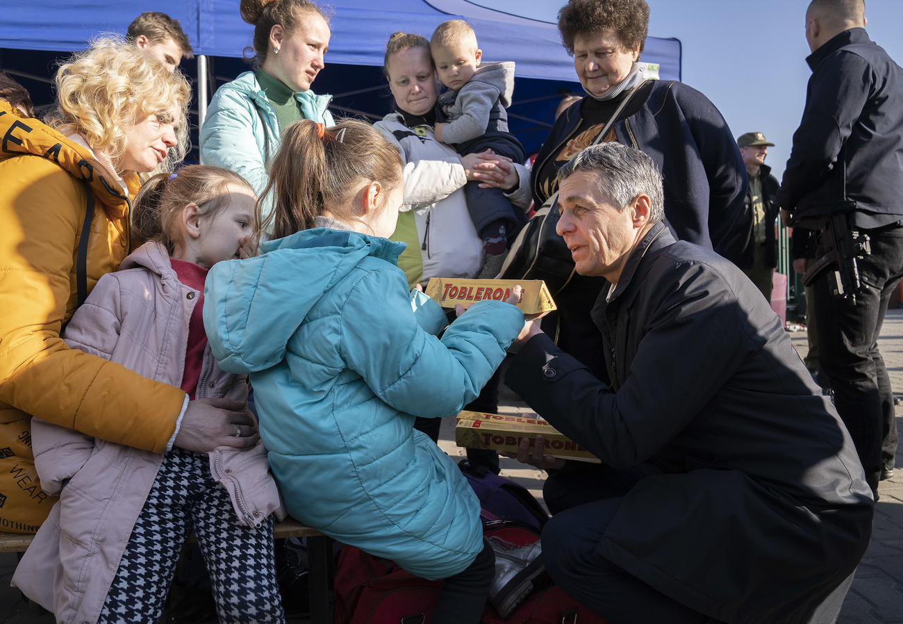 Cassis con dei rifugiati ucraini.