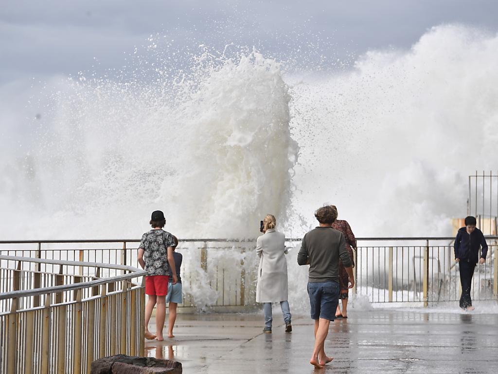 Une plage de Sydney engloutie par des vagues immenses - SWI swissinfo.ch