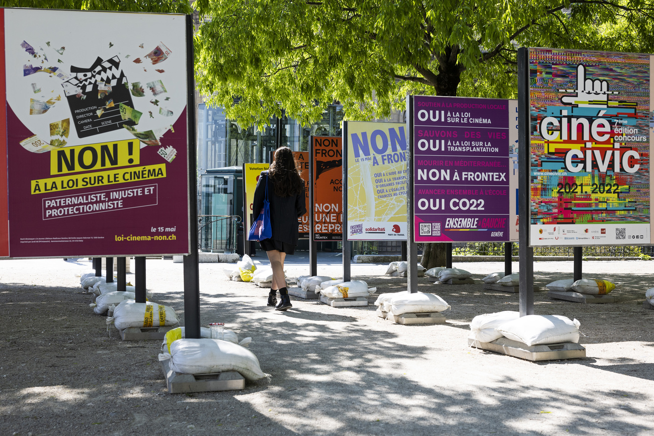 pancartes votations 15 mai 2022