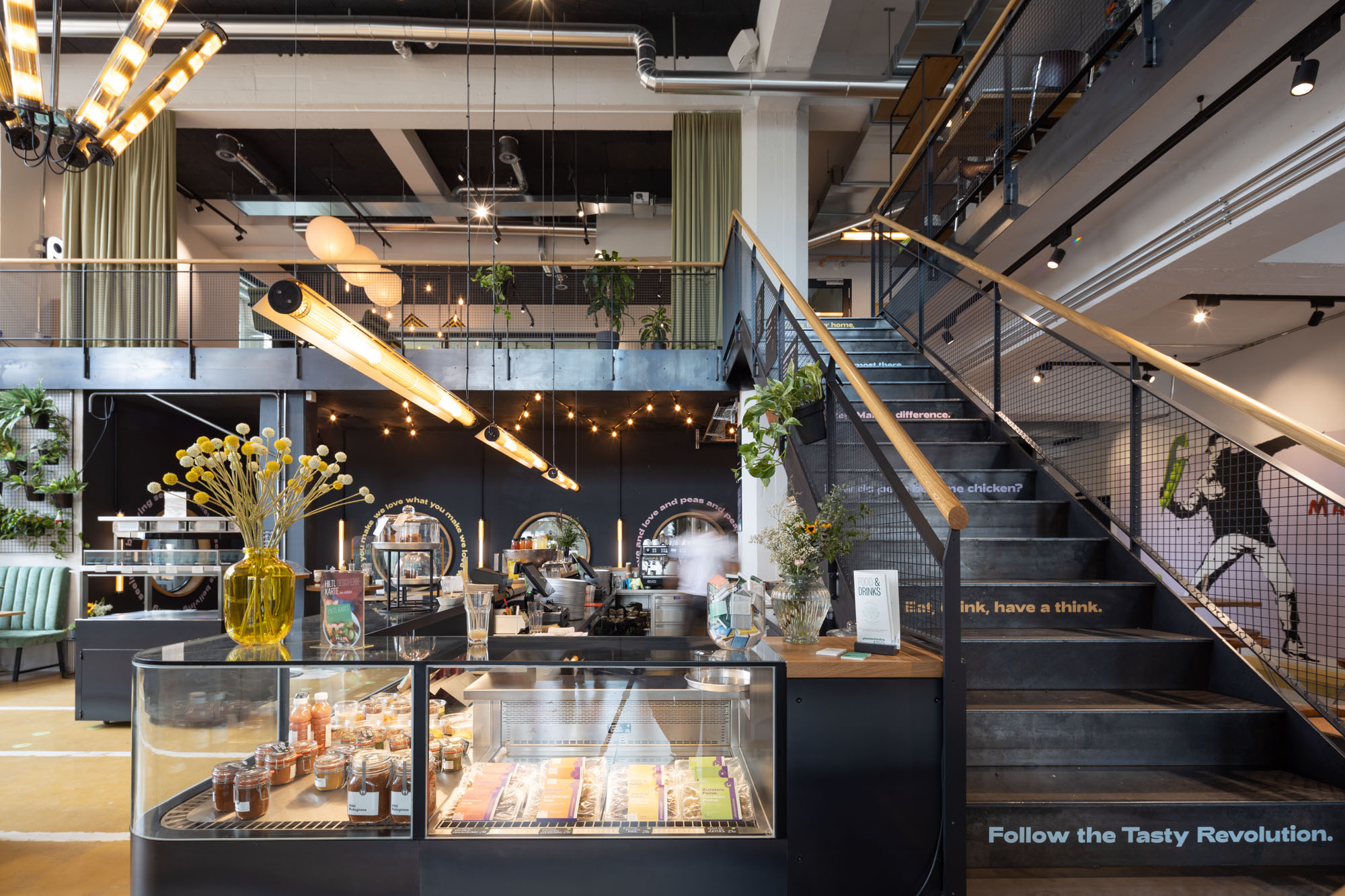 Veganes Restaurant von Hiltl am Hauptsitz von Planted