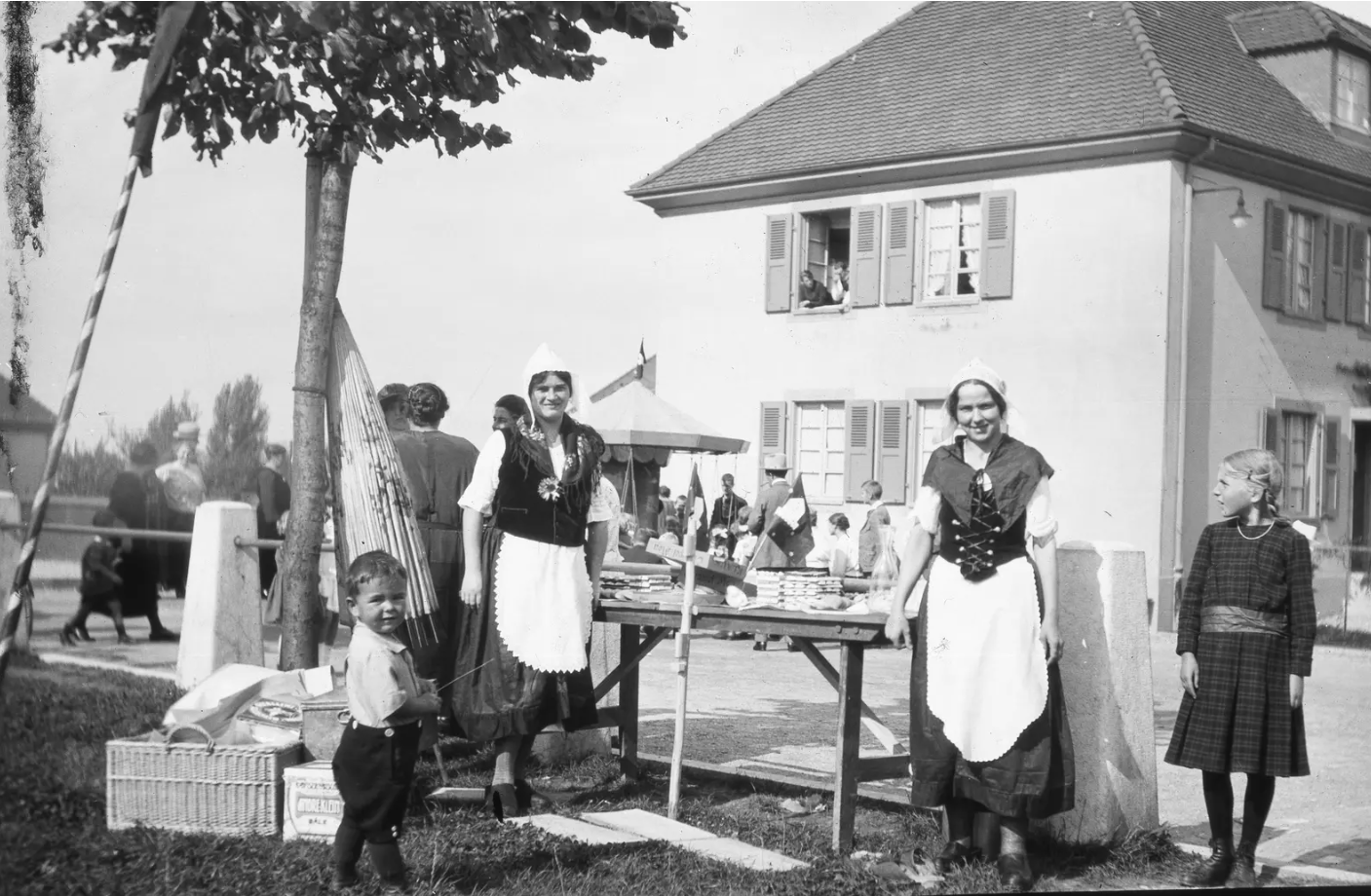 Mujeres trabajando en Freidorf.