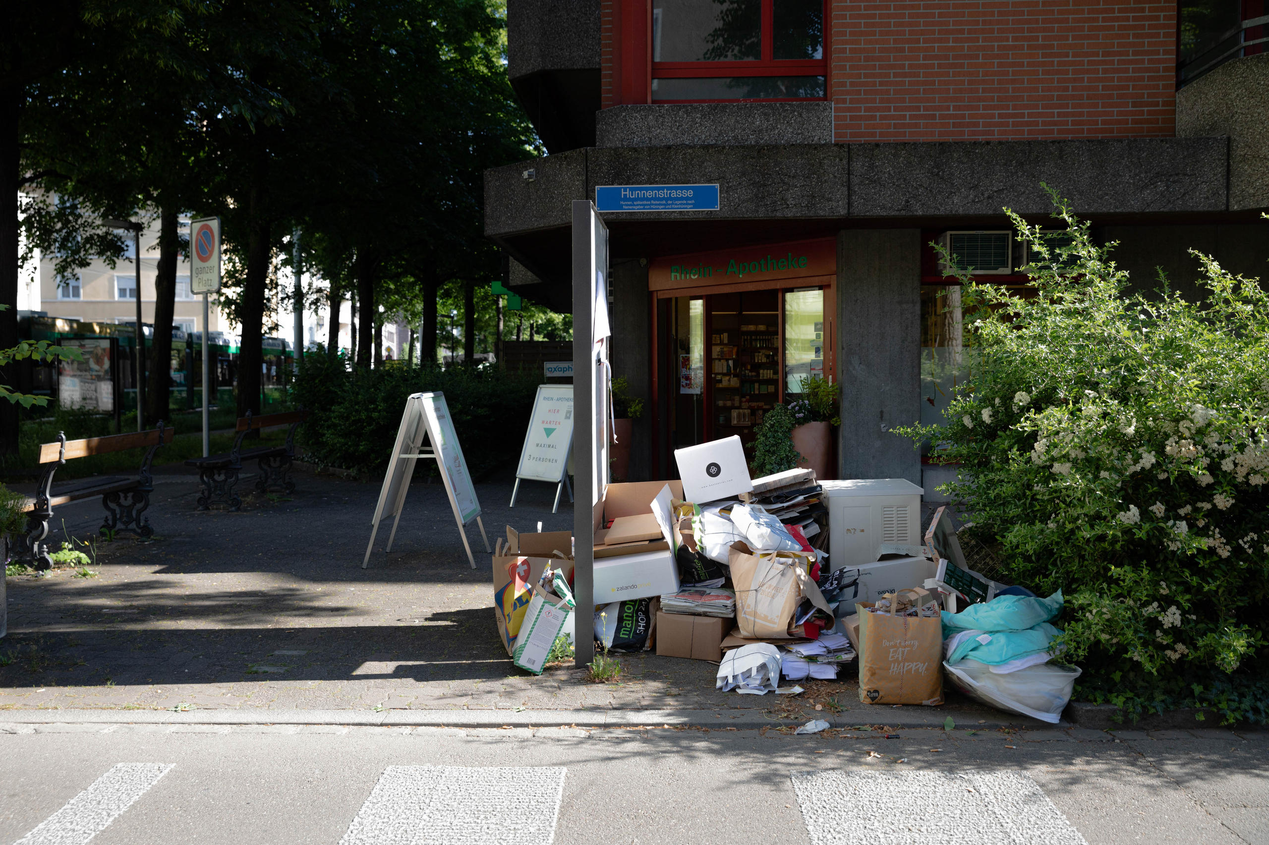 Montón de basura en plena calle