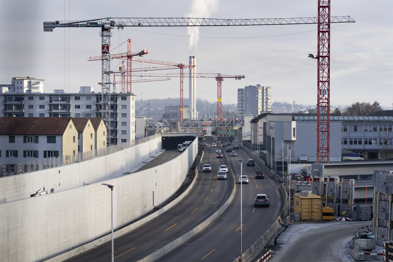 Chantier d autoroute en Suisse