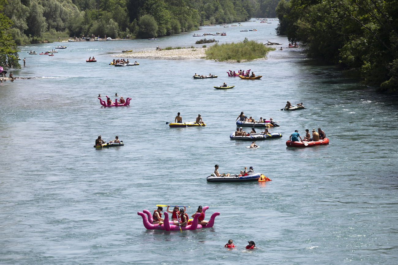 Busy on the Aare