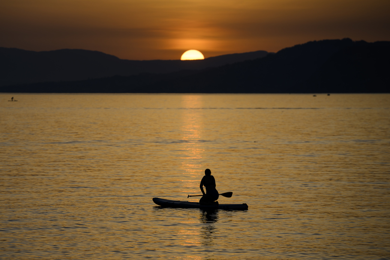 Sunset and stand up paddle